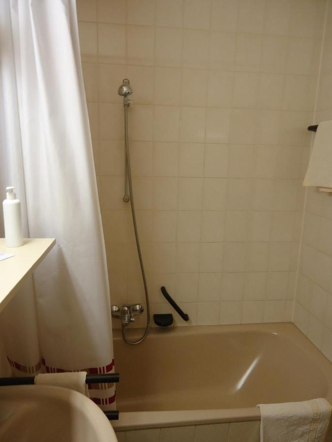 Enjoyhotel Garni Korntal Stuttgart B&B Parkplatz Sprinter Esterno foto