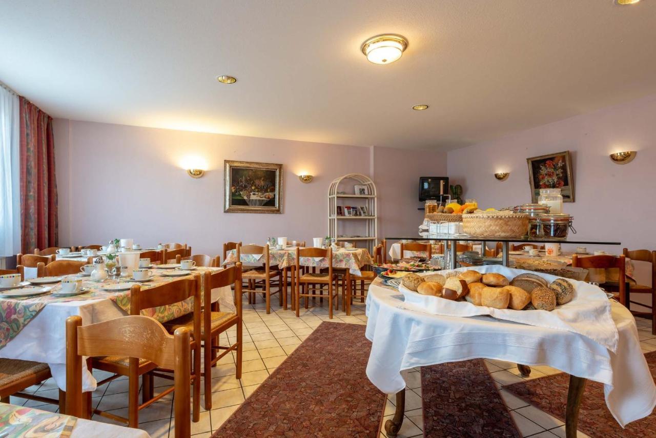 Enjoyhotel Garni Korntal Stuttgart B&B Parkplatz Sprinter Esterno foto